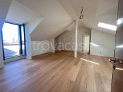 Appartamento in affitto a Milano via Vincenzo Monti, 25,...