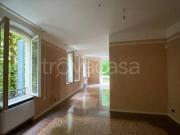 Appartamento in affitto a Modena, arredato, box,...