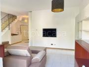 Appartamento in affitto a Monza, arredato, box, travi a...