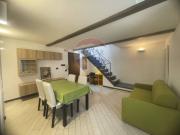 Appartamento in affitto a Napoli via Ferrara, arredato,...