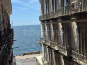 Appartamento in affitto a Napoli via Partenope, 2,...