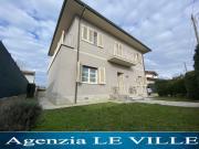 Appartamento in affitto a Pietrasanta via tonfano, 244