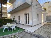 Appartamento in affitto a Riccione viale Ciro Menotti,...