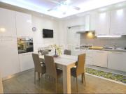 Appartamento in affitto a Riccione viale Damiano Chiesa,...