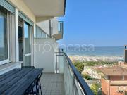 Appartamento in affitto a Riccione viale Guglielmo...