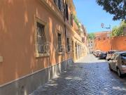 Appartamento in affitto a Roma via dei Riari, arredato,...