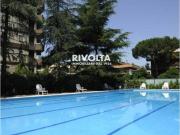 Appartamento in affitto a Roma via Suvereto, piscina,...