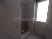 Appartamento in affitto a Roma via Tuscolana, 227, non...