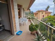 Appartamento in affitto a Sanremo via Hope, arredato,...