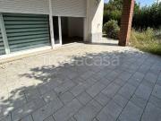 Appartamento in affitto a Varese via Montello, giardino...