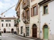 Appartamento in vendita a Verona