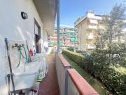 Appartamento in affitto a Viareggio via Novara,...