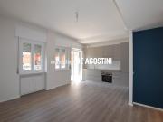 Appartamento in affitto ad Arona via Martiri della...