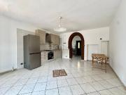 Appartamento in affitto di 100 m² in Via Generale...