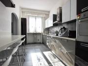 Appartamento in affitto di 100 m² in Via Tenna, 18