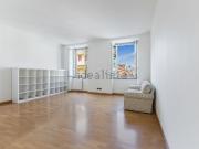 Appartamento in affitto di 103 m² in Via Festa del Perdono