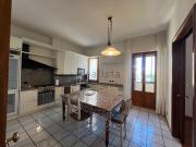 Appartamento in affitto di 106 m² in Via Maria Enriquez...