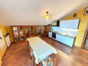 Appartamento in affitto di 109 m² in Via Cason della Guardia