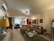 Appartamento in affitto di 110 m² in Via U. Foscolo, 90