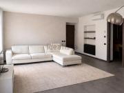 Appartamento in affitto di 112 m² in Via Francesco Anzani