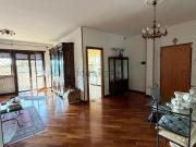 Appartamento in affitto di 118 m² in Via Cassia, 1700