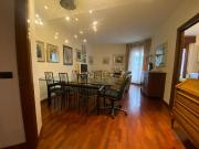 Appartamento in affitto di 120 m² in Via Andrea Maria Ampere