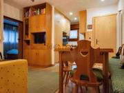 Appartamento in affitto di 120 m² in Via Cesare de Lotto