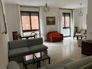 Appartamento in affitto di 120 m² in Via Lario, 26