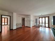 Appartamento in affitto di 120 m² in Via Privata Liguria, 48