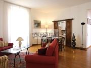 Appartamento in affitto di 120 m² in Via Tezone, 8