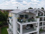 Appartamento in affitto di 127 m² in Via Edmondo de...