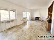 Appartamento in affitto di 130 m² in Via Roccaporena