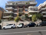 Appartamento in affitto di 130 m² in Via Ugo de Carolis, 55