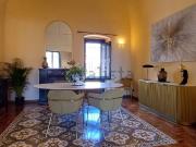 Appartamento in affitto di 135 m² in Via Lionelli