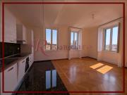 Appartamento in affitto di 140 m² in Via Spartaco