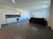 Appartamento in affitto di 143 m² in Via Passo Pordoi, 7