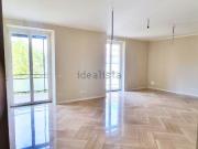 Appartamento in affitto di 144 m² in Via Vittorio...