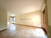 Appartamento in affitto di 148 m² in Via Monferrato, 7