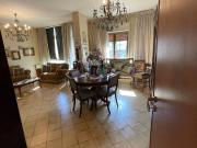 Appartamento in affitto di 150 m² in Via Remo Sandron