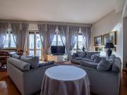 Appartamento in affitto di 153 m² in Via San Luca