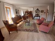 Appartamento in affitto di 160 m² in Via delle Cupe