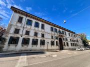 Appartamento in affitto di 160 m² in Via Ponte Rofiolo, 6