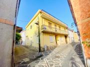 Appartamento in affitto di 164 m² in Via Felice...