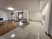 Appartamento in affitto di 165 m² in Via Donatori di...