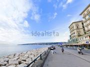 Appartamento in affitto di 170 m² in Via Chiatamone