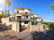 Appartamento in affitto di 170 m² in Via dei Ciclopi, 106