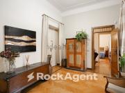 Appartamento in affitto di 170 m² in Viale Regina...