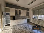 Appartamento in affitto di 172 m² in Via San Felice