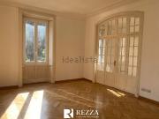 Appartamento in affitto di 173 m² in Via Spartaco
