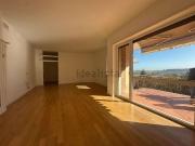 Appartamento in affitto di 185 m² in Via Guido Banti